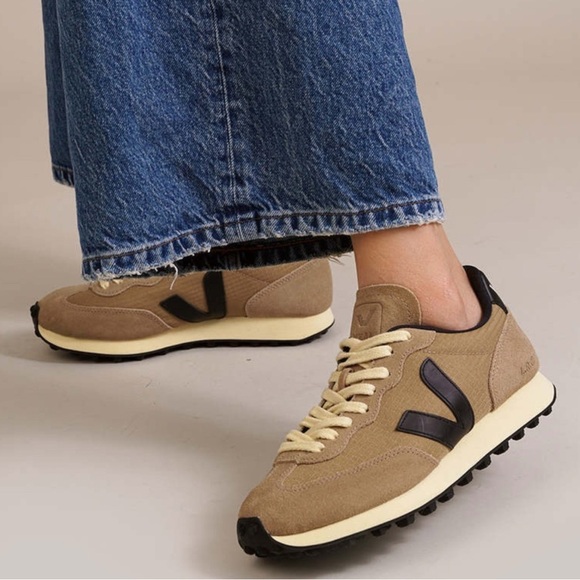 Veja RIO Branco Ripstop in Dune black women’s 9.5 - Picture 1 of 14